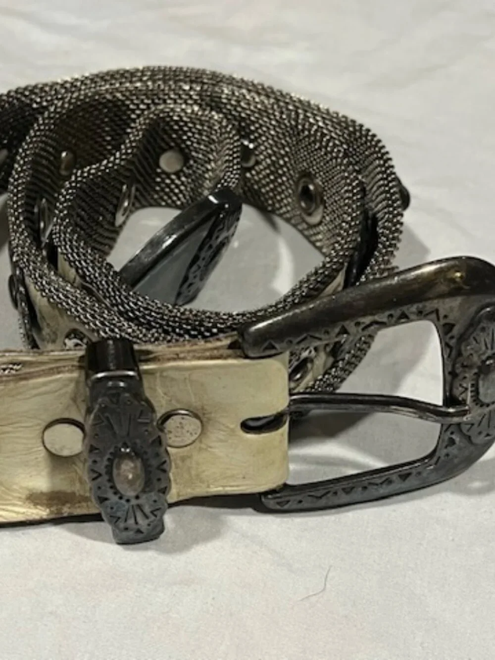VTG Silver Tone Metal Mesh White Leather Concho Grommets Belt Western Buckle32 M